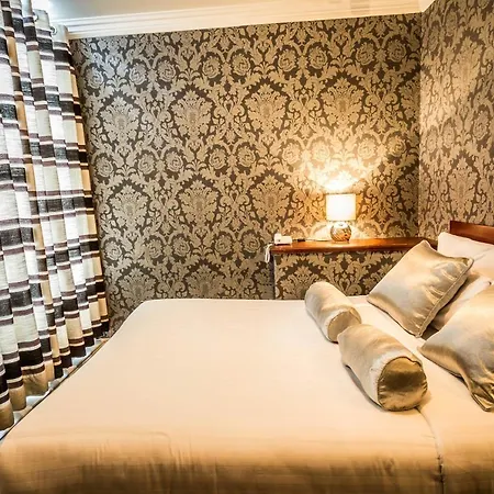 The Kildare Street By Thekeycollections